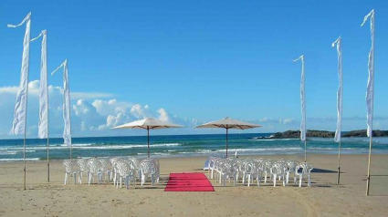 CER.1 Beach Ceremony - Beach Umbrella 